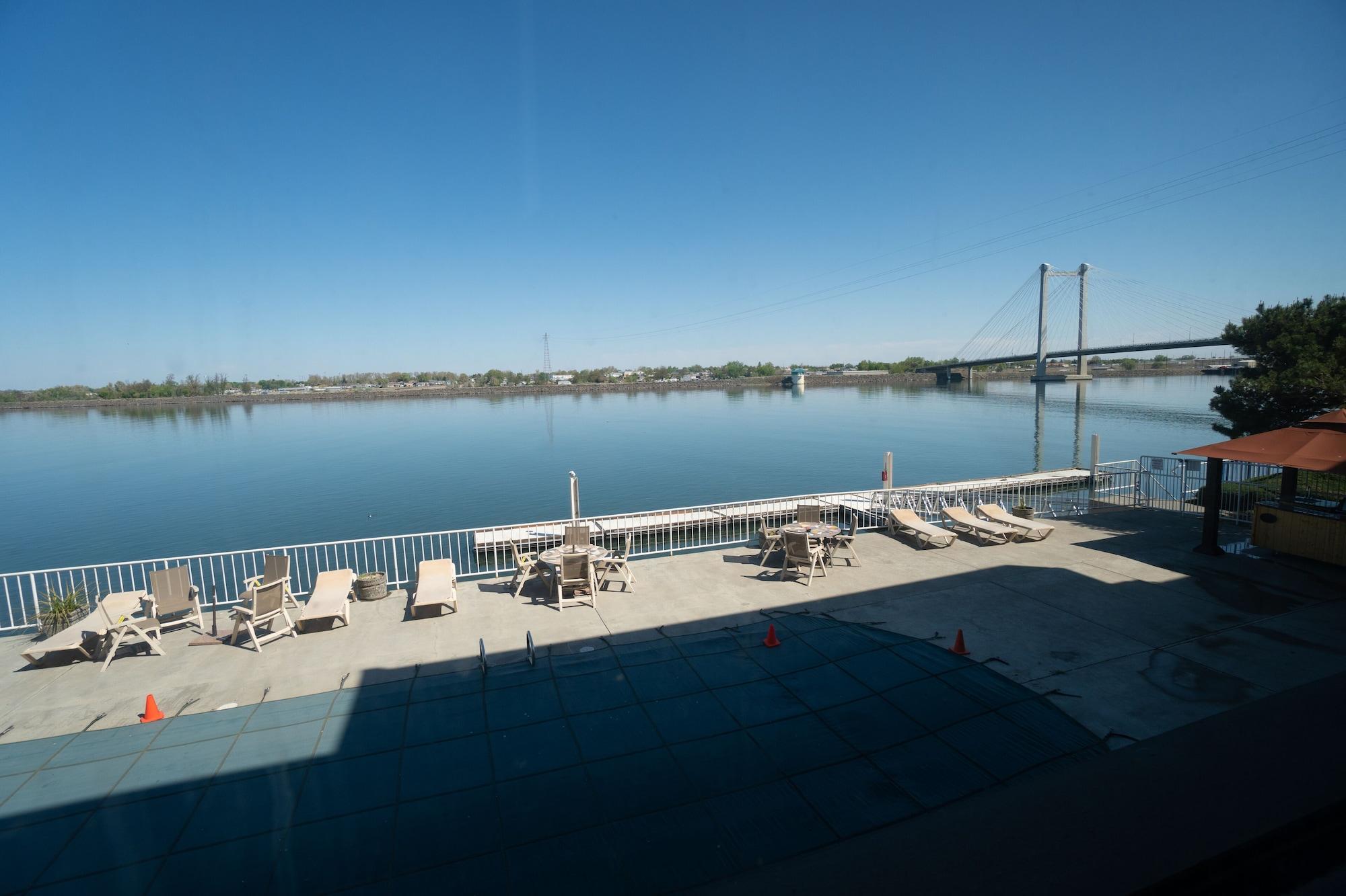 Clover Island Inn Kennewick Eksteriør billede