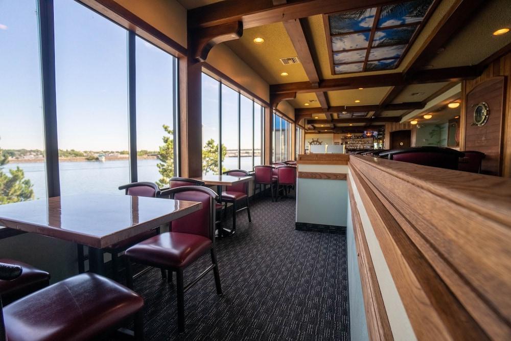 Clover Island Inn Kennewick Eksteriør billede